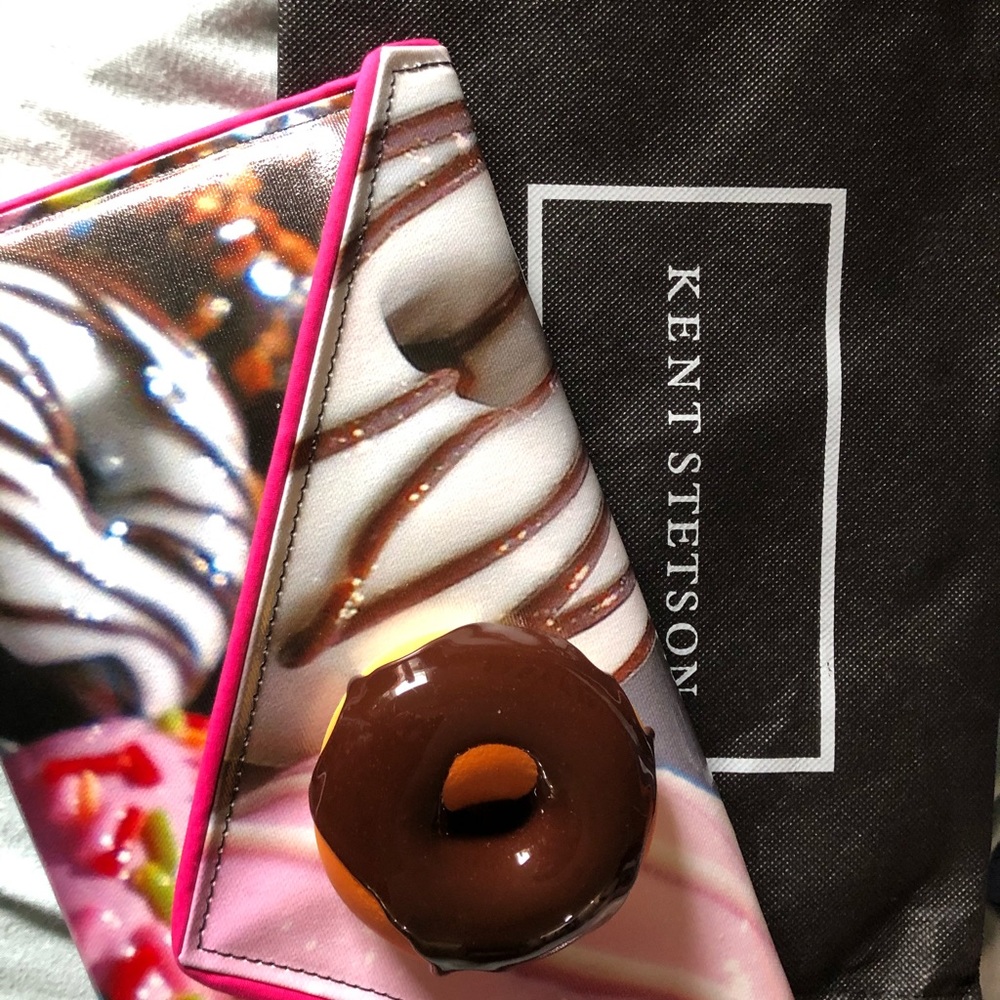 Kent Stetson Donut clutch with chain